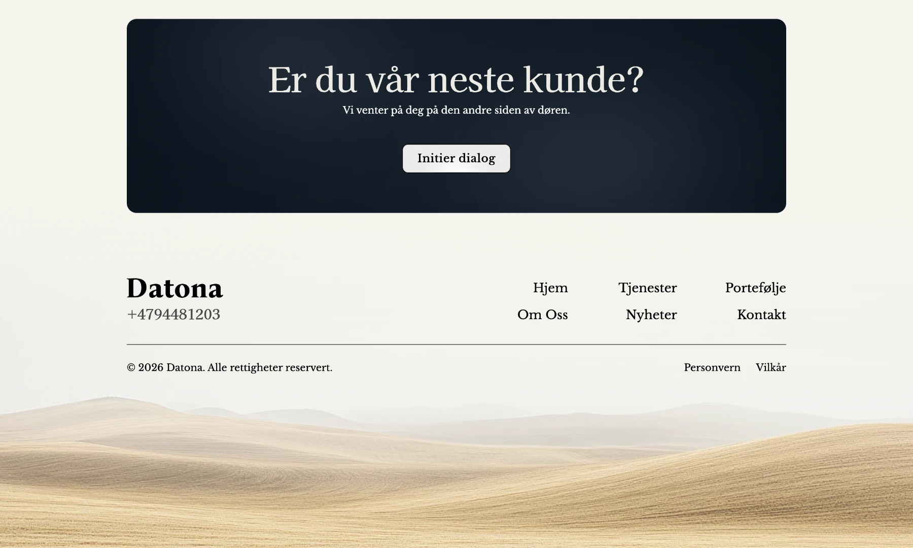 Minimalistyczna stopka z nawigacją i dynamicznie zarządzanymi danymi kontaktowymi.